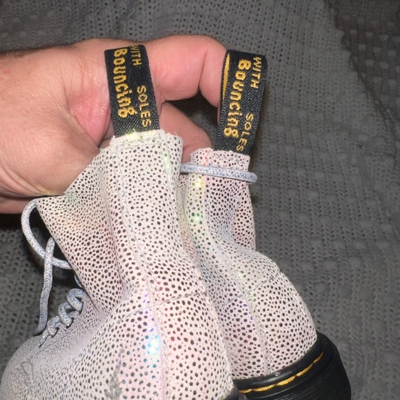 Dr. Martens Air Wair Size 9 Kids Rainbow Sparkle Boots - Picture 4 of 8